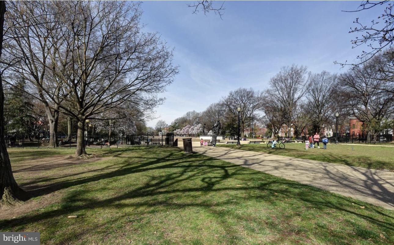 215 15TH ST NE, WASHINGTON, District Of Columbia 20002, 3 Bedrooms Bedrooms, ,1 BathroomBathrooms,Residential,For sale,215 15TH ST NE,DCDC2247558 MLS # DCDC2247558