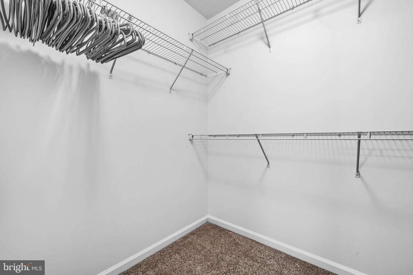 7006 DARBEY KNOLL DR, GAINESVILLE, Virginia 20155, 3 Bedrooms Bedrooms, ,3 BathroomsBathrooms,Residential,For sale,7006 DARBEY KNOLL DR,VAPW2113194 MLS # VAPW2113194