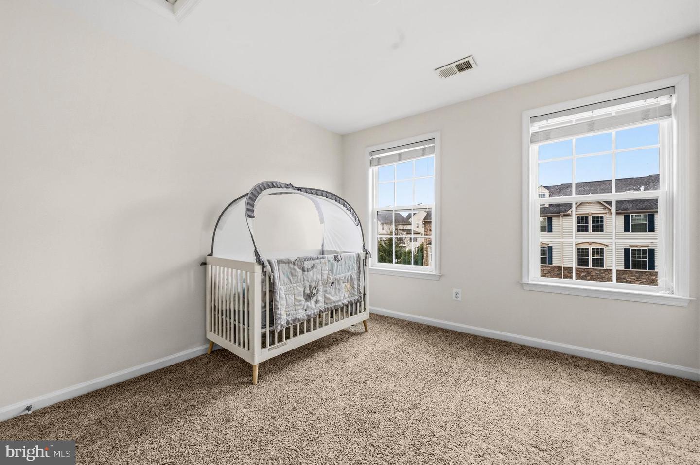 7006 DARBEY KNOLL DR, GAINESVILLE, Virginia 20155, 3 Bedrooms Bedrooms, ,3 BathroomsBathrooms,Residential,For sale,7006 DARBEY KNOLL DR,VAPW2113194 MLS # VAPW2113194