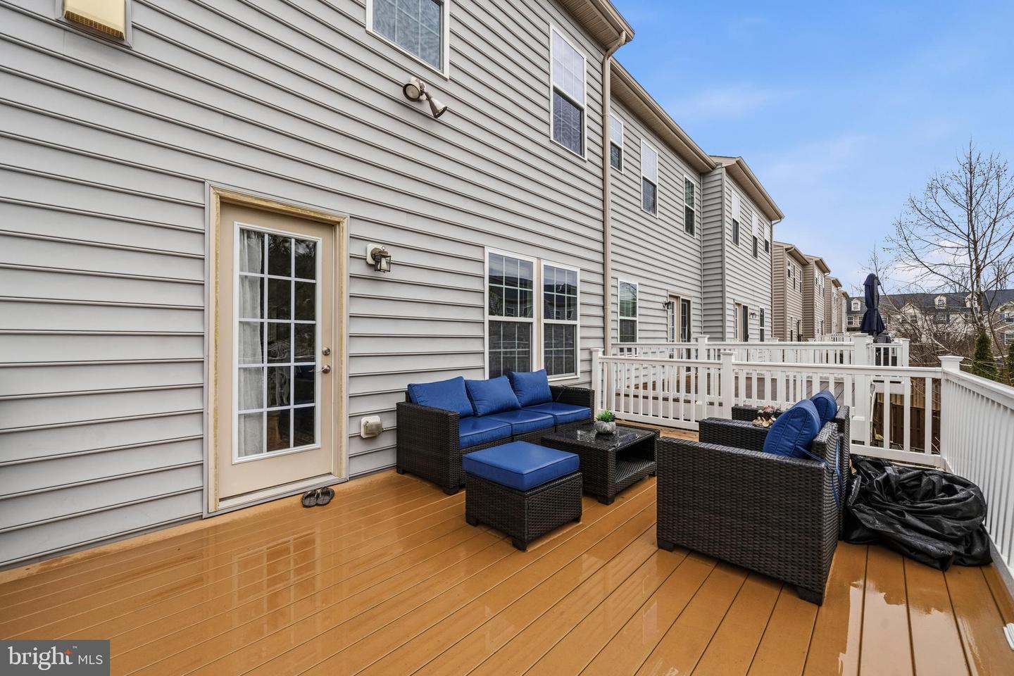 7006 DARBEY KNOLL DR, GAINESVILLE, Virginia 20155, 3 Bedrooms Bedrooms, ,3 BathroomsBathrooms,Residential,For sale,7006 DARBEY KNOLL DR,VAPW2113194 MLS # VAPW2113194