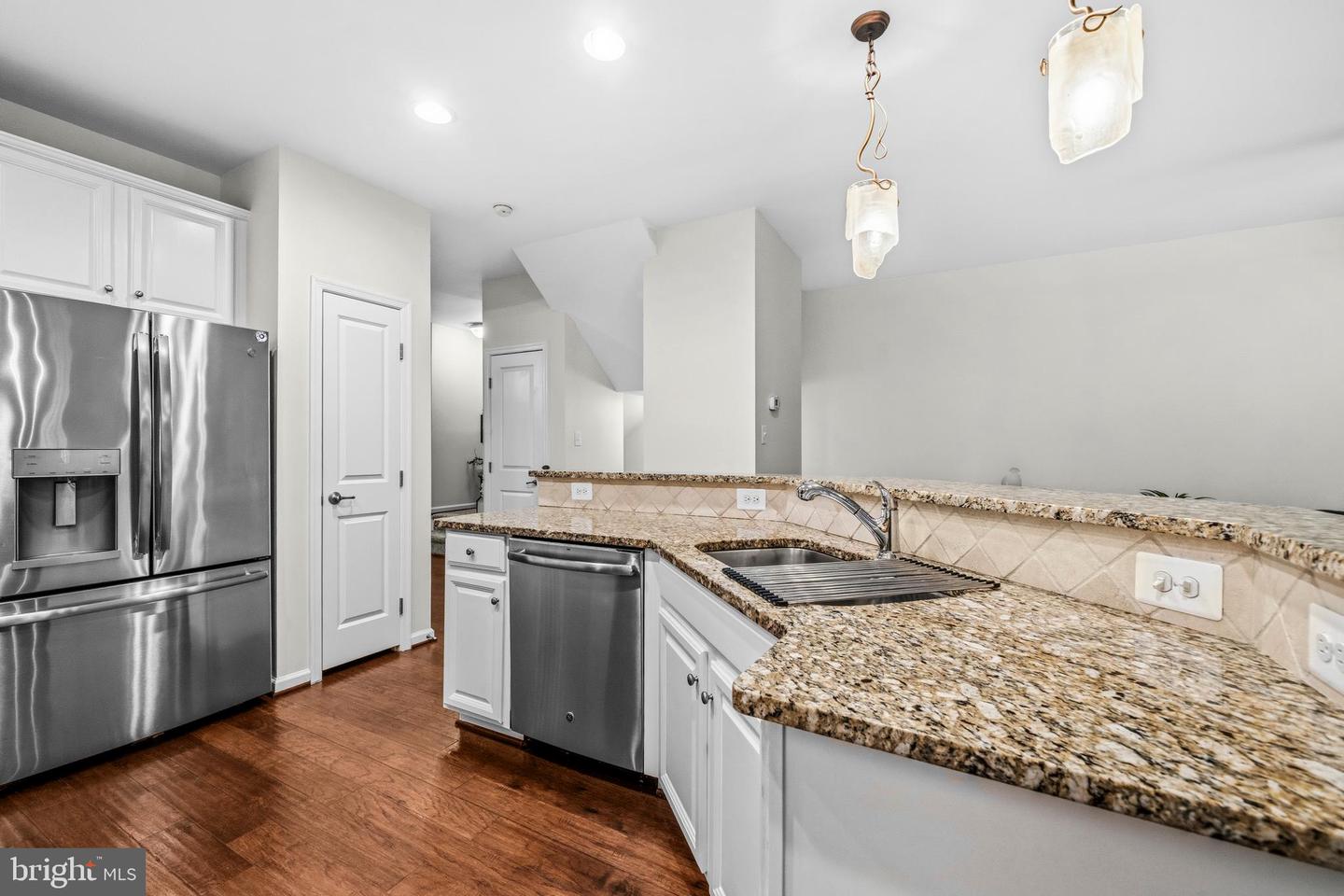 7006 DARBEY KNOLL DR, GAINESVILLE, Virginia 20155, 3 Bedrooms Bedrooms, ,3 BathroomsBathrooms,Residential,For sale,7006 DARBEY KNOLL DR,VAPW2113194 MLS # VAPW2113194