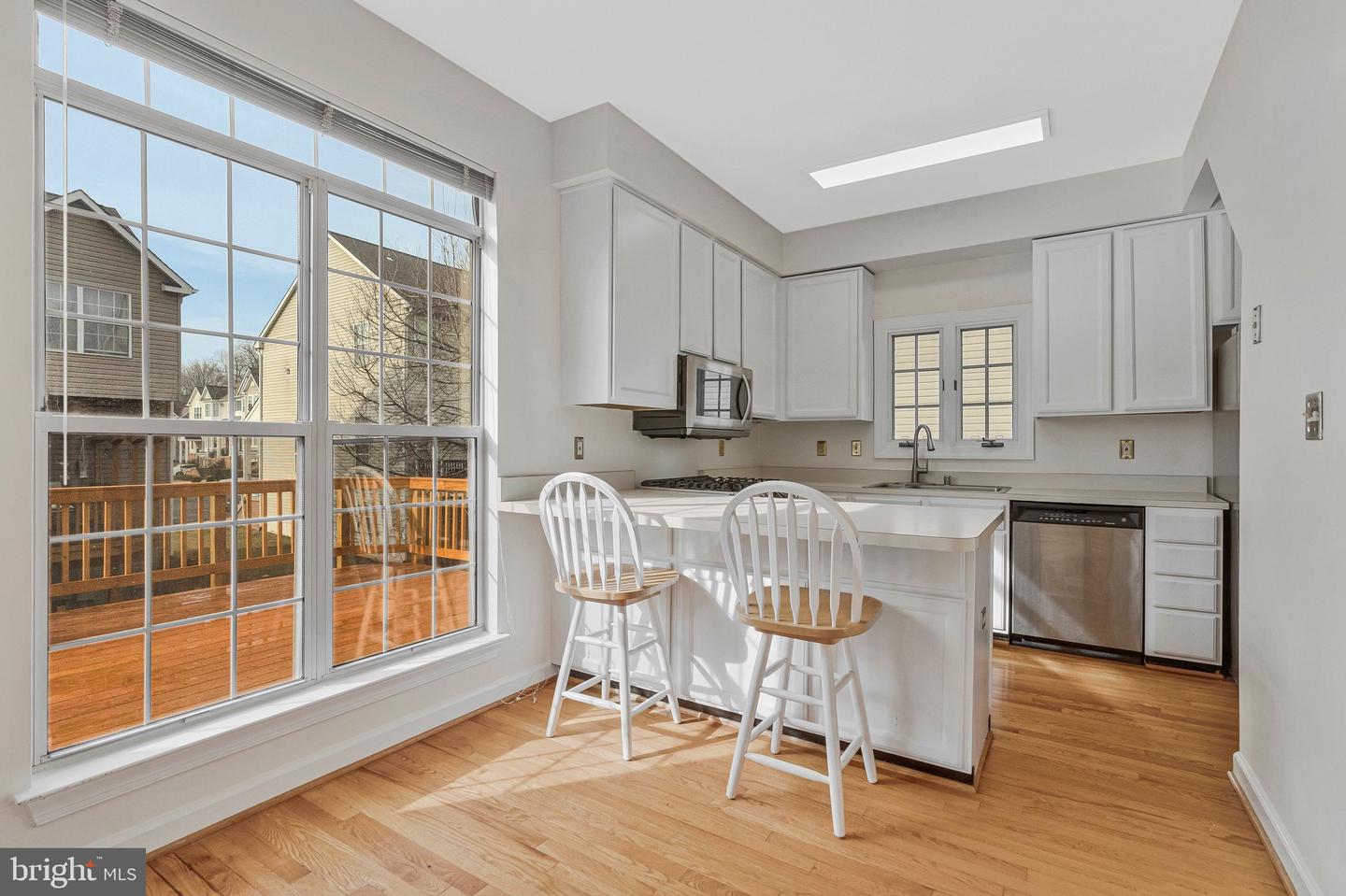 20572 WILLOUGHBY SQ, STERLING, Virginia 20165, 3 Bedrooms Bedrooms, ,2 BathroomsBathrooms,Residential,For sale,20572 WILLOUGHBY SQ,VALO2116896 MLS # VALO2116896