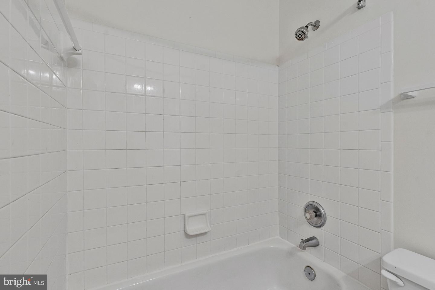 20572 WILLOUGHBY SQ, STERLING, Virginia 20165, 3 Bedrooms Bedrooms, ,2 BathroomsBathrooms,Residential,For sale,20572 WILLOUGHBY SQ,VALO2116896 MLS # VALO2116896