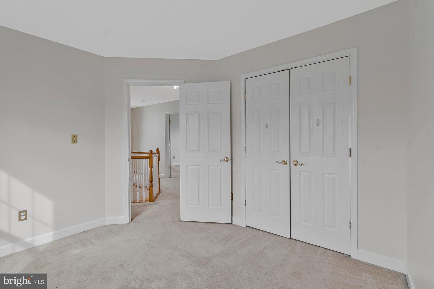 20572 WILLOUGHBY SQ, STERLING, Virginia 20165, 3 Bedrooms Bedrooms, ,2 BathroomsBathrooms,Residential,For sale,20572 WILLOUGHBY SQ,VALO2116896 MLS # VALO2116896