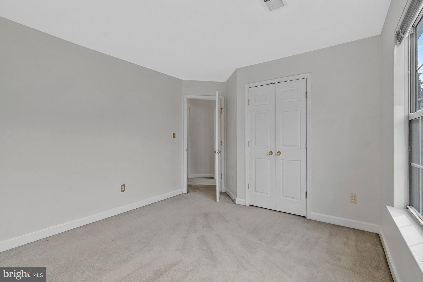 20572 WILLOUGHBY SQ, STERLING, Virginia 20165, 3 Bedrooms Bedrooms, ,2 BathroomsBathrooms,Residential,For sale,20572 WILLOUGHBY SQ,VALO2116896 MLS # VALO2116896