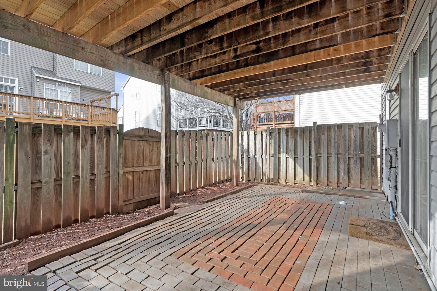 20572 WILLOUGHBY SQ, STERLING, Virginia 20165, 3 Bedrooms Bedrooms, ,2 BathroomsBathrooms,Residential,For sale,20572 WILLOUGHBY SQ,VALO2116896 MLS # VALO2116896