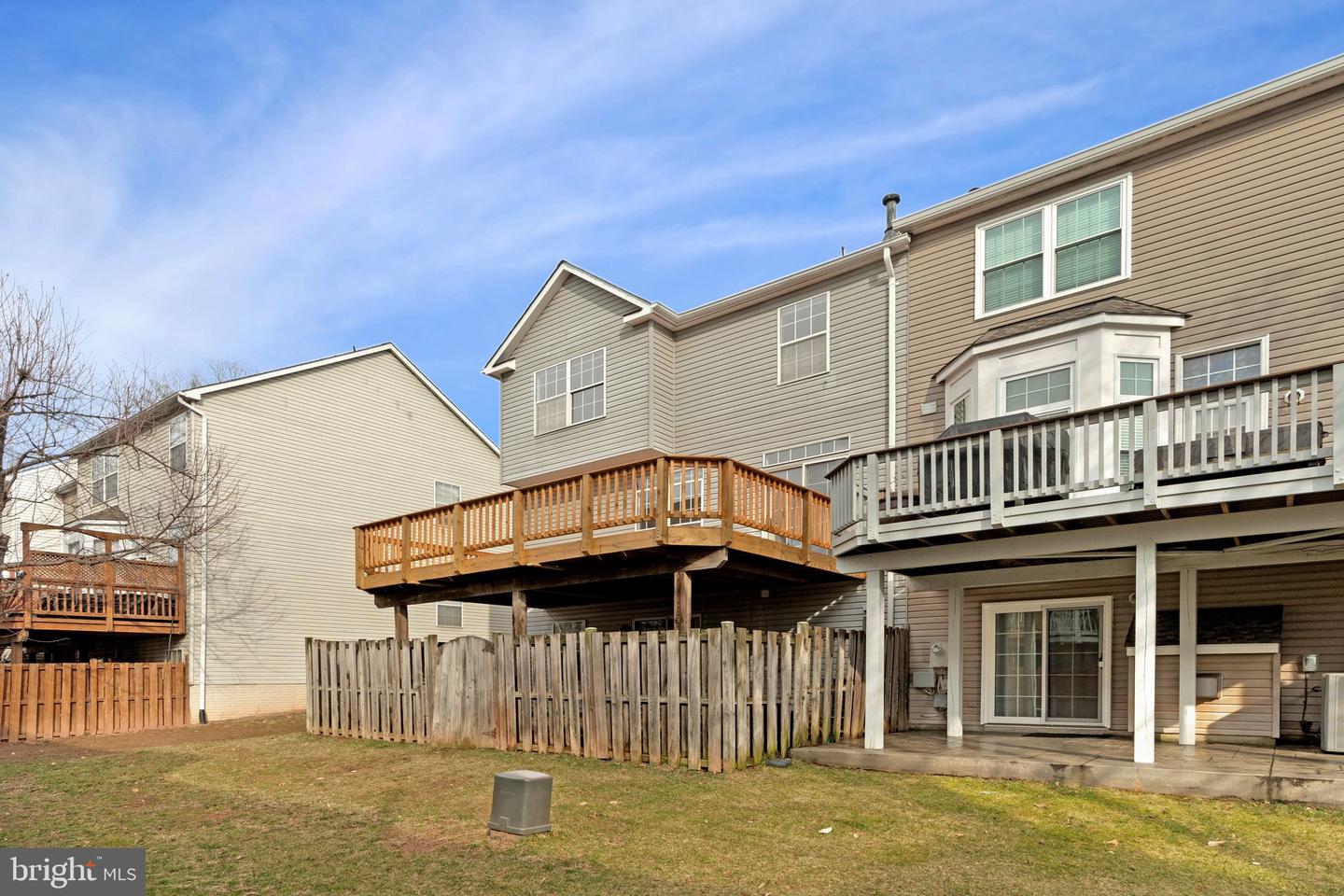 20572 WILLOUGHBY SQ, STERLING, Virginia 20165, 3 Bedrooms Bedrooms, ,2 BathroomsBathrooms,Residential,For sale,20572 WILLOUGHBY SQ,VALO2116896 MLS # VALO2116896