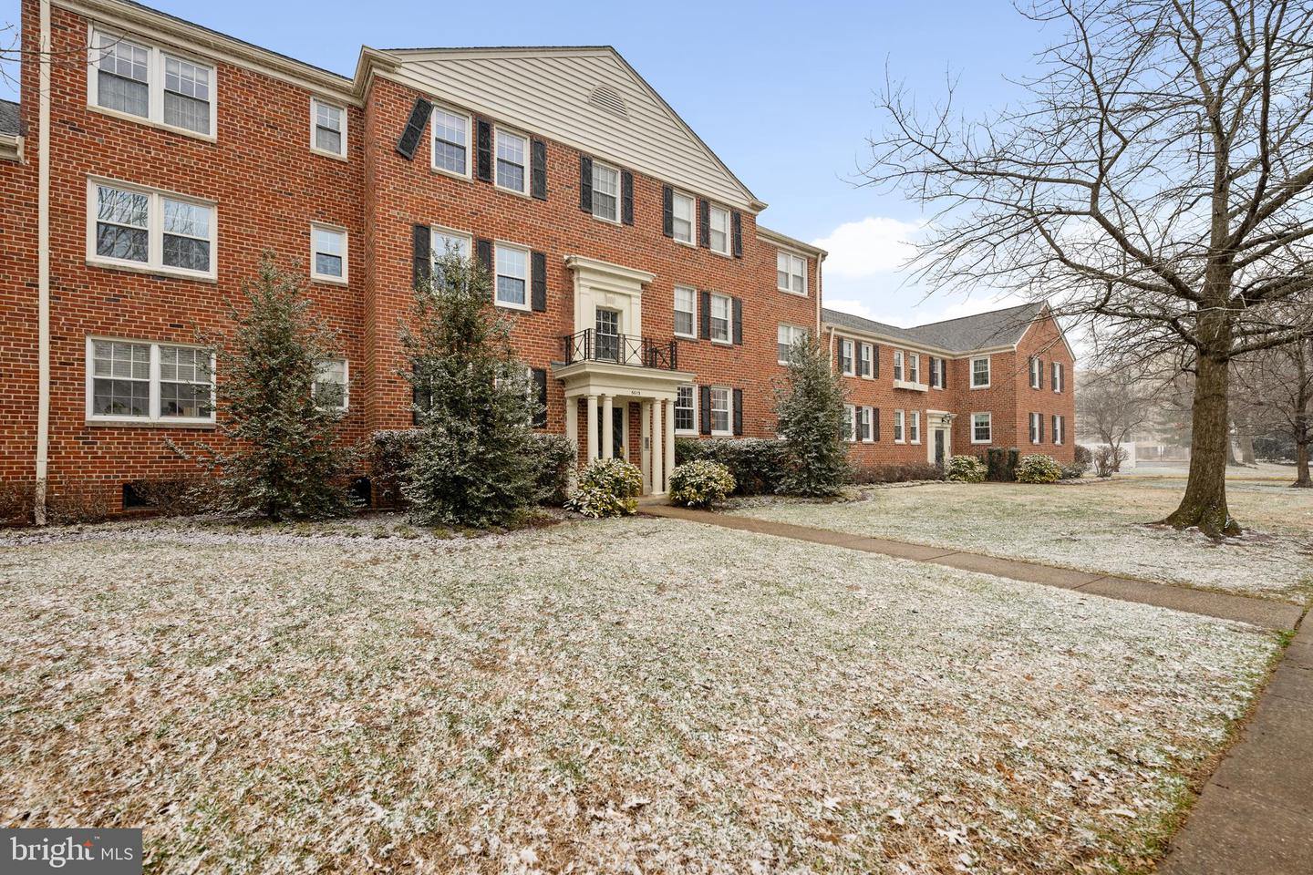 6613 POTOMAC AVE #A2, ALEXANDRIA, Virginia 22307, 2 Bedrooms Bedrooms, ,1 BathroomBathrooms,Residential,For sale,6613 POTOMAC AVE #A2,VAFX2293416 MLS # VAFX2293416