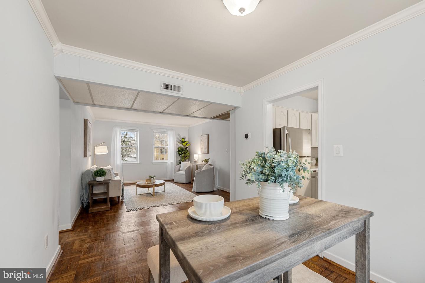 6613 POTOMAC AVE #A2, ALEXANDRIA, Virginia 22307, 2 Bedrooms Bedrooms, ,1 BathroomBathrooms,Residential,For sale,6613 POTOMAC AVE #A2,VAFX2293416 MLS # VAFX2293416