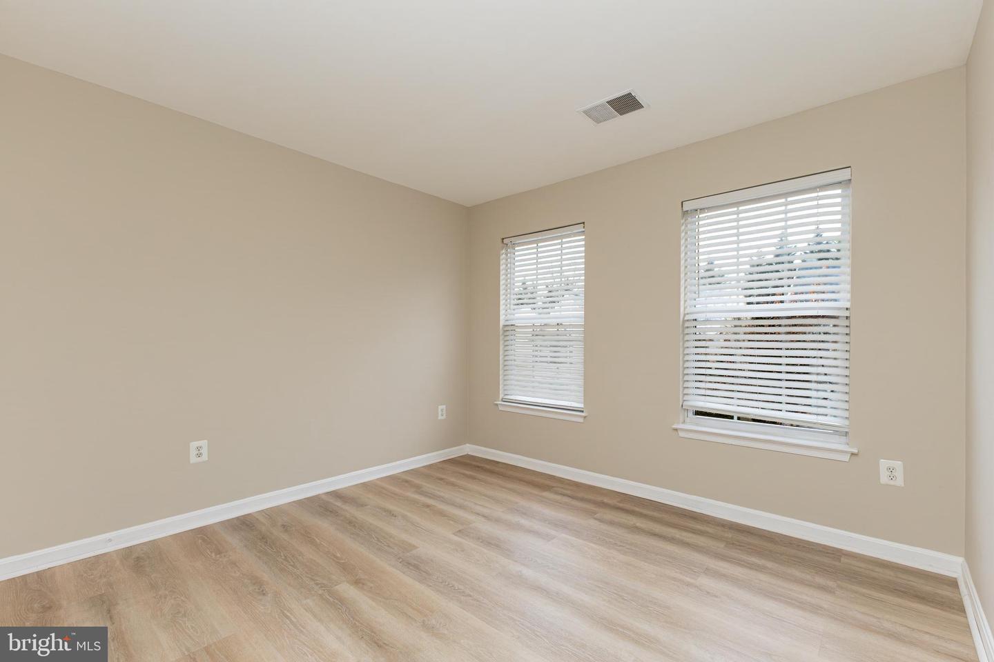 15835 MEHERRIN WAY, WOODBRIDGE, Virginia 22191, 5 Bedrooms Bedrooms, ,3 BathroomsBathrooms,Residential,For sale,15835 MEHERRIN WAY,VAPW2113522 MLS # VAPW2113522