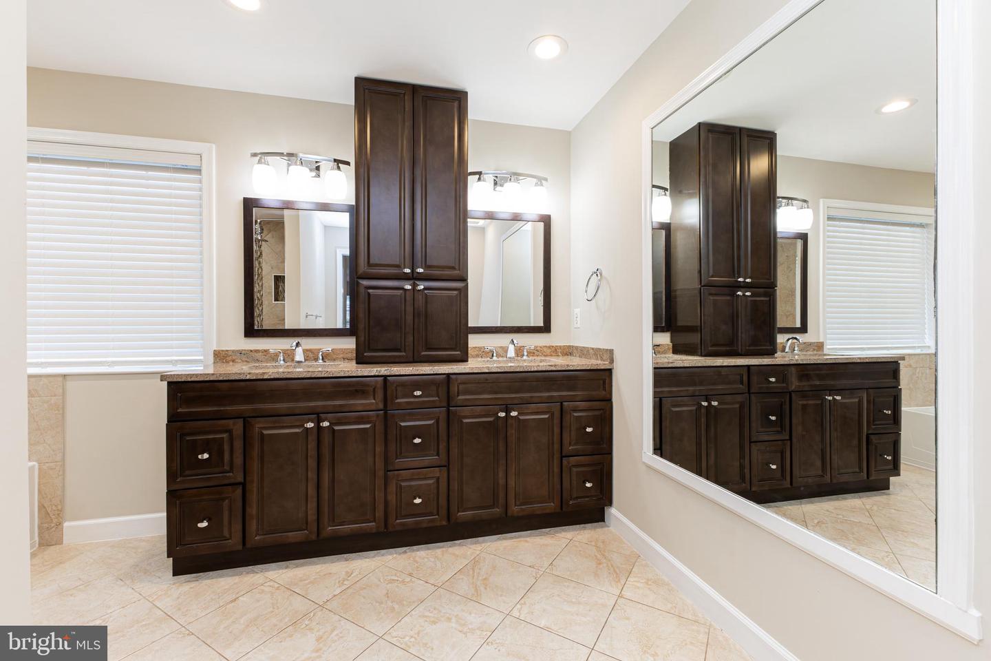 15835 MEHERRIN WAY, WOODBRIDGE, Virginia 22191, 5 Bedrooms Bedrooms, ,3 BathroomsBathrooms,Residential,For sale,15835 MEHERRIN WAY,VAPW2113522 MLS # VAPW2113522