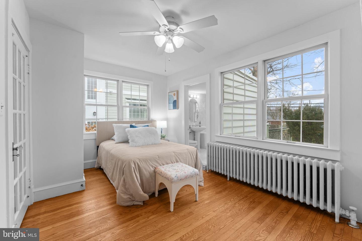 635 23RD ST S, ARLINGTON, Virginia 22202, 4 Bedrooms Bedrooms, ,2 BathroomsBathrooms,Residential,For sale,635 23RD ST S,VAAR2069520 MLS # VAAR2069520