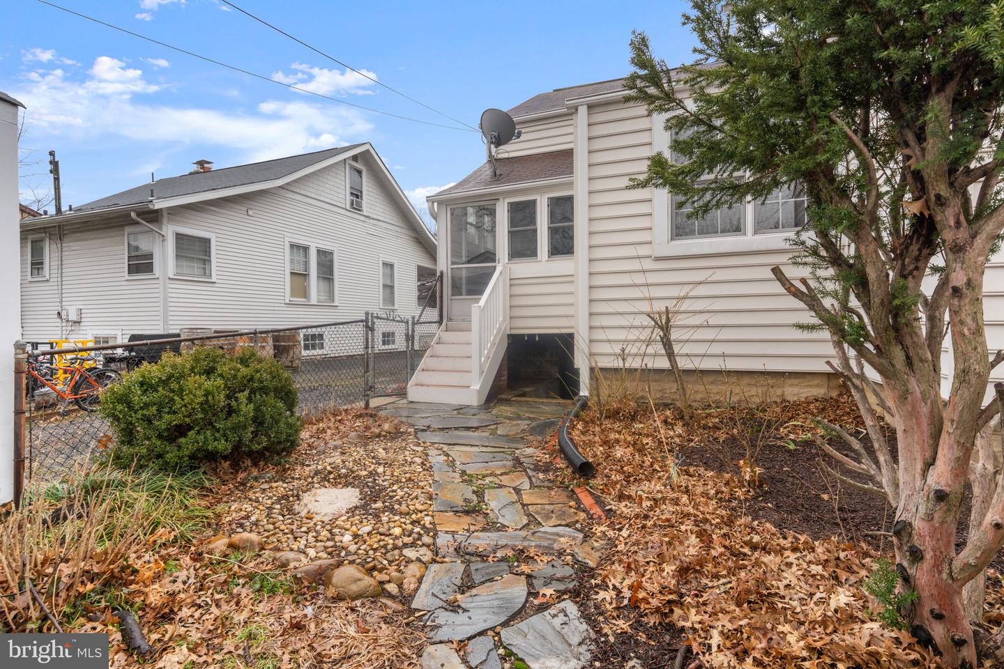 635 23RD ST S, ARLINGTON, Virginia 22202, 4 Bedrooms Bedrooms, ,2 BathroomsBathrooms,Residential,For sale,635 23RD ST S,VAAR2069520 MLS # VAAR2069520