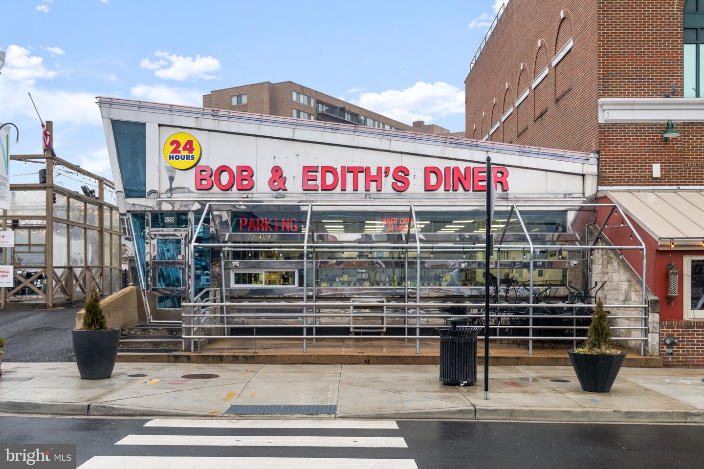 635 23RD ST S, ARLINGTON, Virginia 22202, 4 Bedrooms Bedrooms, ,2 BathroomsBathrooms,Residential,For sale,635 23RD ST S,VAAR2069520 MLS # VAAR2069520