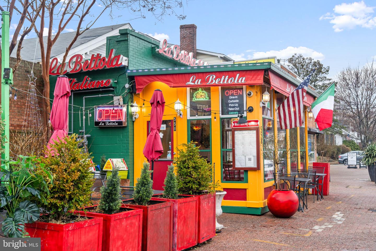 635 23RD ST S, ARLINGTON, Virginia 22202, 4 Bedrooms Bedrooms, ,2 BathroomsBathrooms,Residential,For sale,635 23RD ST S,VAAR2069520 MLS # VAAR2069520