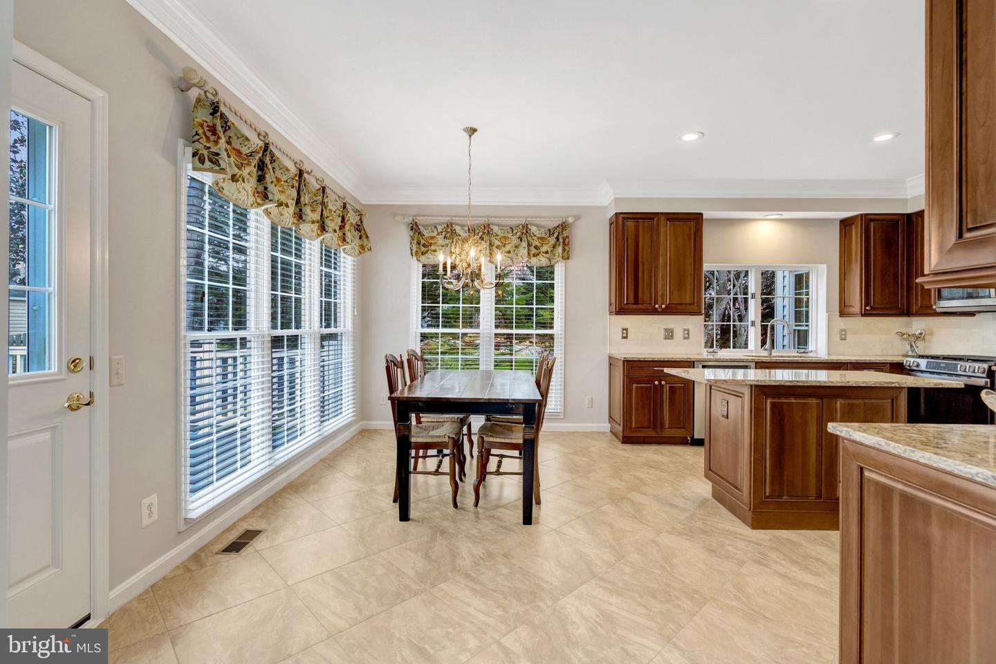 9600 NUTHATCH DR, FAIRFAX STATION, Virginia 22039, 4 Bedrooms Bedrooms, ,2 BathroomsBathrooms,Residential,For sale,9600 NUTHATCH DR,VAFX2293590 MLS # VAFX2293590