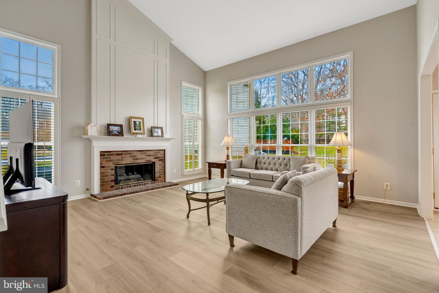 9600 NUTHATCH DR, FAIRFAX STATION, Virginia 22039, 4 Bedrooms Bedrooms, ,2 BathroomsBathrooms,Residential,For sale,9600 NUTHATCH DR,VAFX2293590 MLS # VAFX2293590