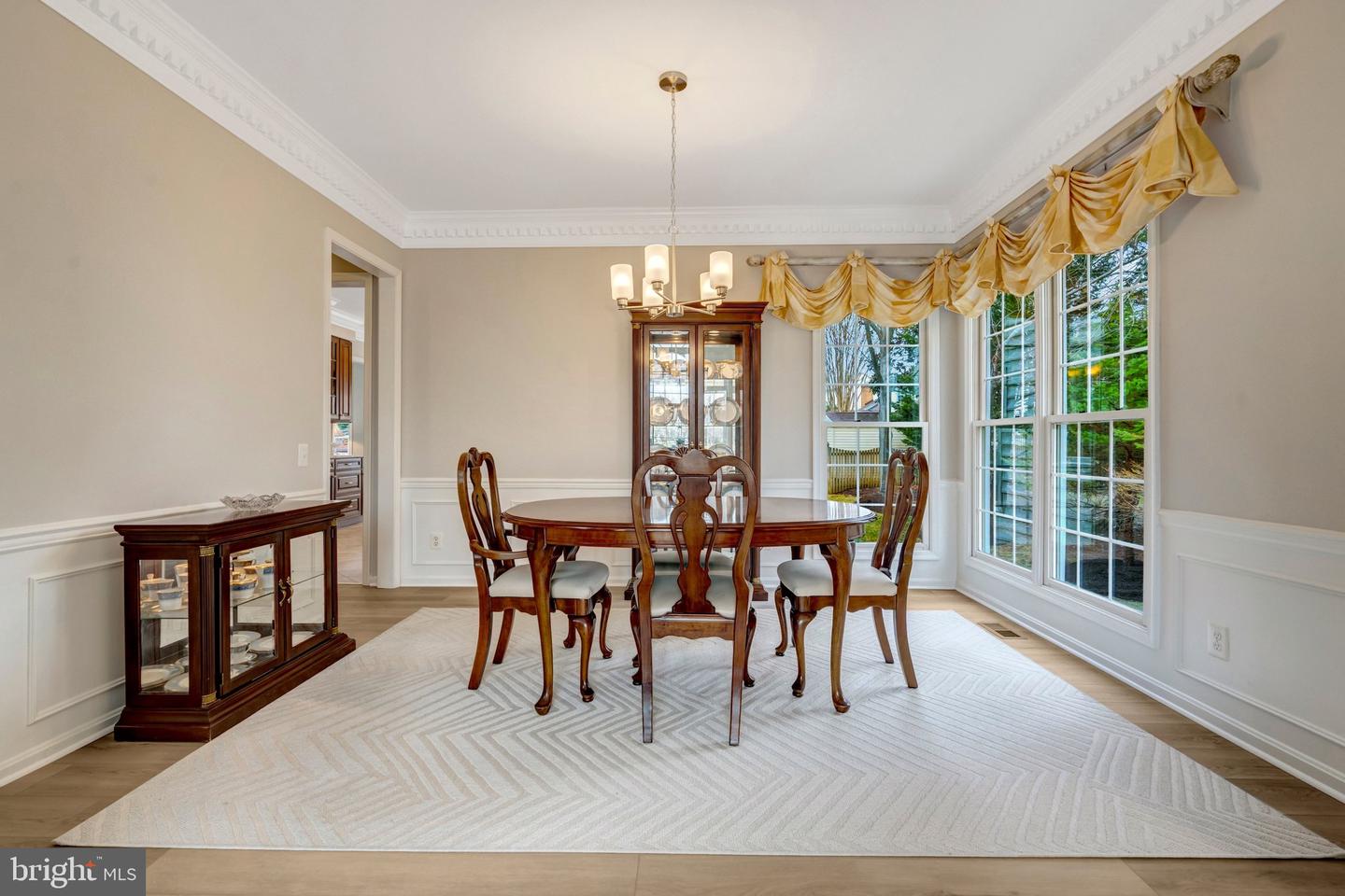 9600 NUTHATCH DR, FAIRFAX STATION, Virginia 22039, 4 Bedrooms Bedrooms, ,2 BathroomsBathrooms,Residential,For sale,9600 NUTHATCH DR,VAFX2293590 MLS # VAFX2293590