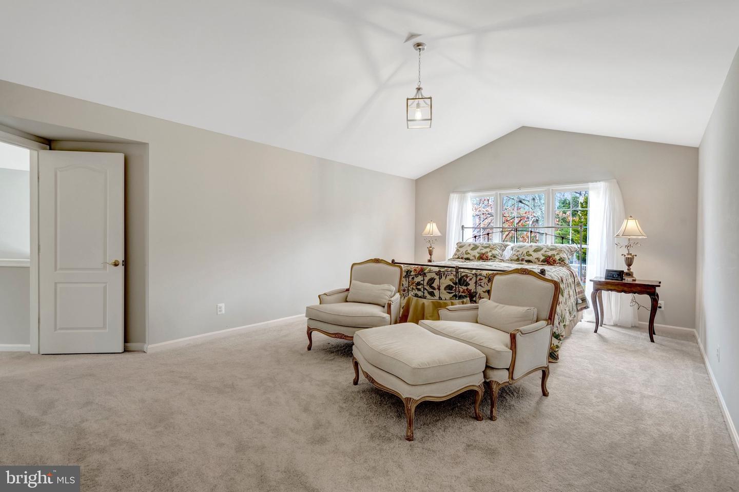 9600 NUTHATCH DR, FAIRFAX STATION, Virginia 22039, 4 Bedrooms Bedrooms, ,2 BathroomsBathrooms,Residential,For sale,9600 NUTHATCH DR,VAFX2293590 MLS # VAFX2293590