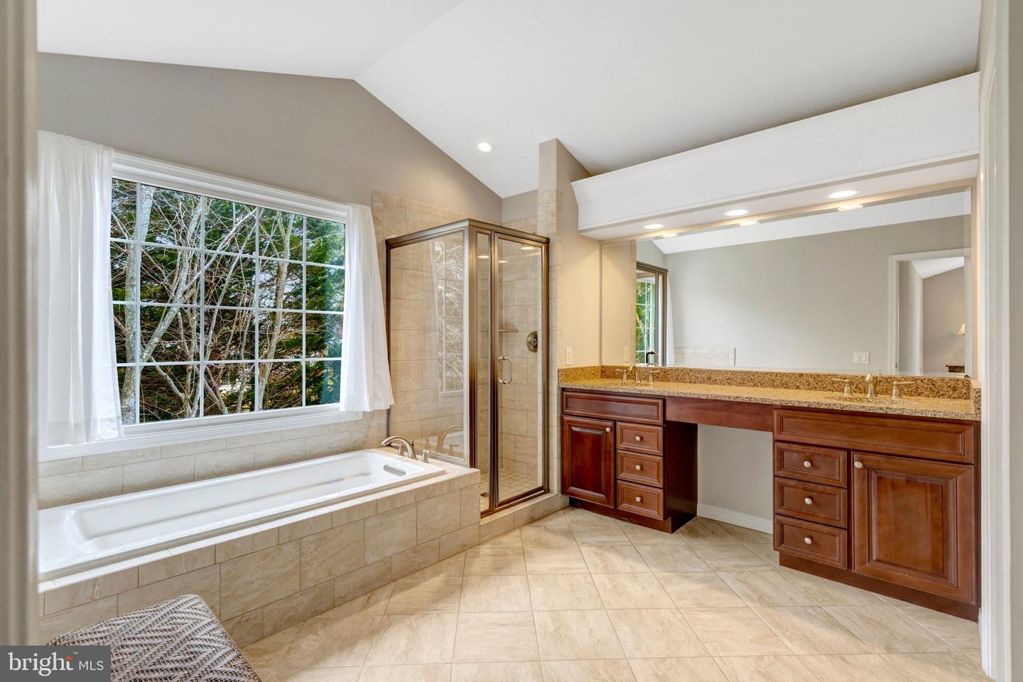 9600 NUTHATCH DR, FAIRFAX STATION, Virginia 22039, 4 Bedrooms Bedrooms, ,2 BathroomsBathrooms,Residential,For sale,9600 NUTHATCH DR,VAFX2293590 MLS # VAFX2293590