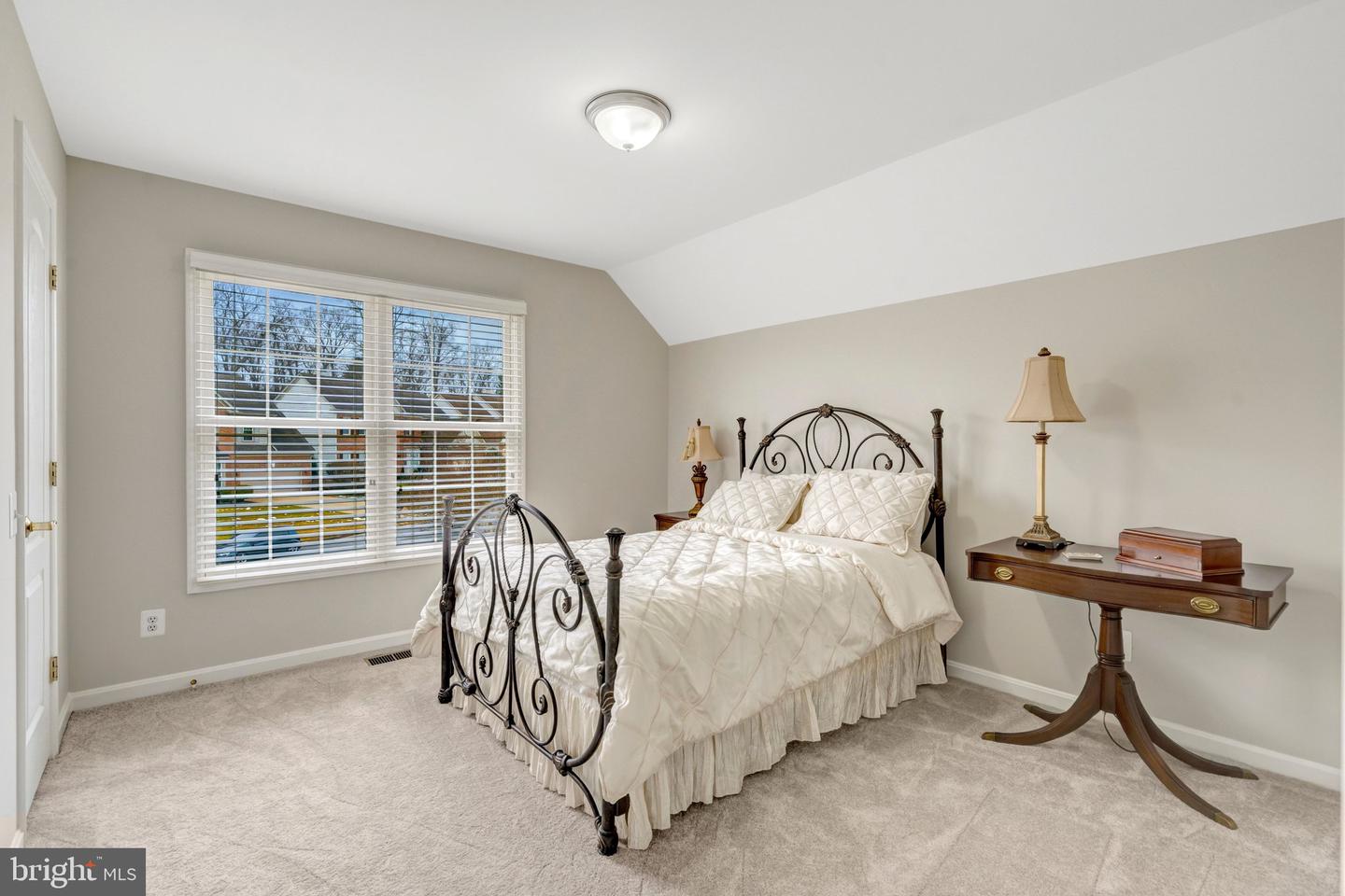 9600 NUTHATCH DR, FAIRFAX STATION, Virginia 22039, 4 Bedrooms Bedrooms, ,2 BathroomsBathrooms,Residential,For sale,9600 NUTHATCH DR,VAFX2293590 MLS # VAFX2293590