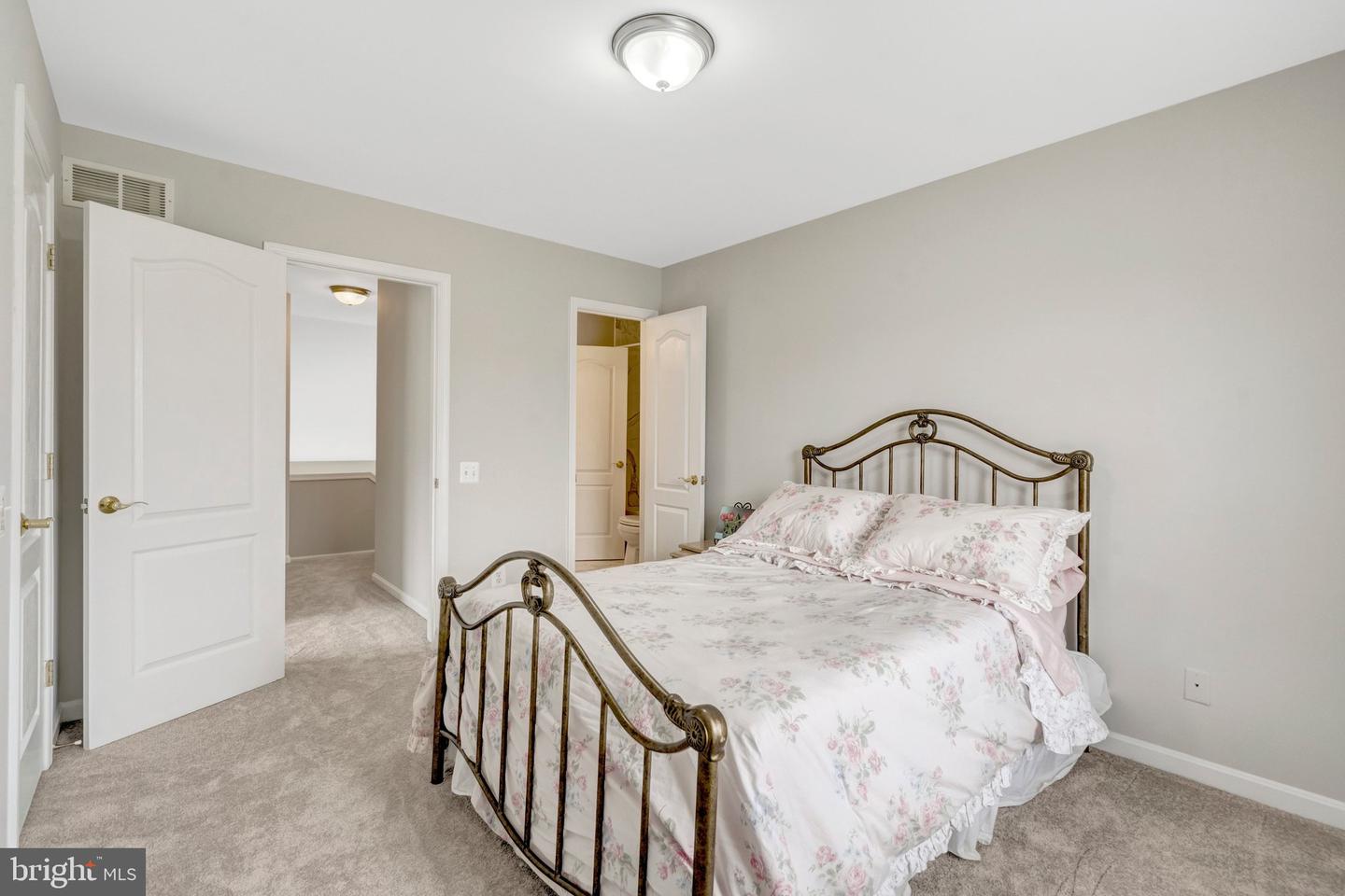 9600 NUTHATCH DR, FAIRFAX STATION, Virginia 22039, 4 Bedrooms Bedrooms, ,2 BathroomsBathrooms,Residential,For sale,9600 NUTHATCH DR,VAFX2293590 MLS # VAFX2293590