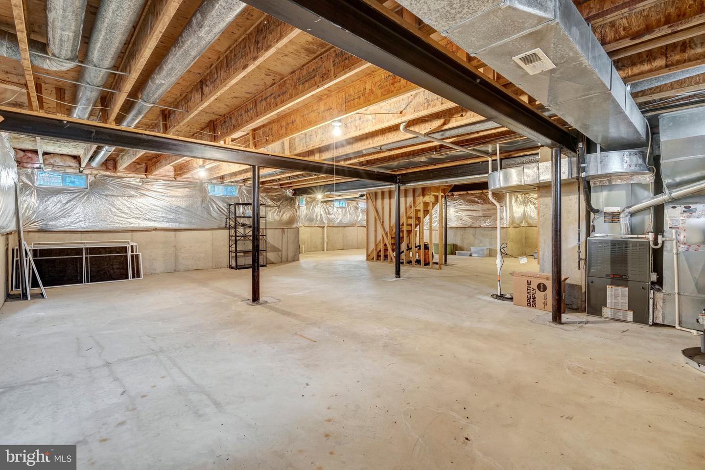 9600 NUTHATCH DR, FAIRFAX STATION, Virginia 22039, 4 Bedrooms Bedrooms, ,2 BathroomsBathrooms,Residential,For sale,9600 NUTHATCH DR,VAFX2293590 MLS # VAFX2293590