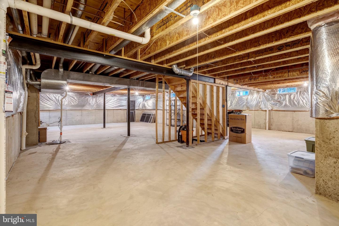 9600 NUTHATCH DR, FAIRFAX STATION, Virginia 22039, 4 Bedrooms Bedrooms, ,2 BathroomsBathrooms,Residential,For sale,9600 NUTHATCH DR,VAFX2293590 MLS # VAFX2293590