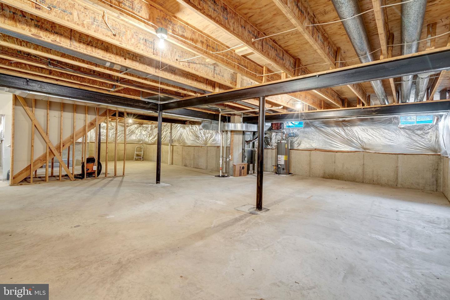 9600 NUTHATCH DR, FAIRFAX STATION, Virginia 22039, 4 Bedrooms Bedrooms, ,2 BathroomsBathrooms,Residential,For sale,9600 NUTHATCH DR,VAFX2293590 MLS # VAFX2293590