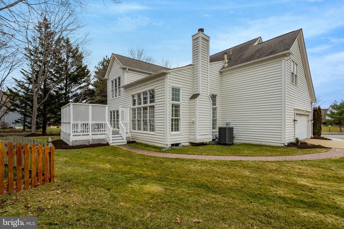 9600 NUTHATCH DR, FAIRFAX STATION, Virginia 22039, 4 Bedrooms Bedrooms, ,2 BathroomsBathrooms,Residential,For sale,9600 NUTHATCH DR,VAFX2293590 MLS # VAFX2293590