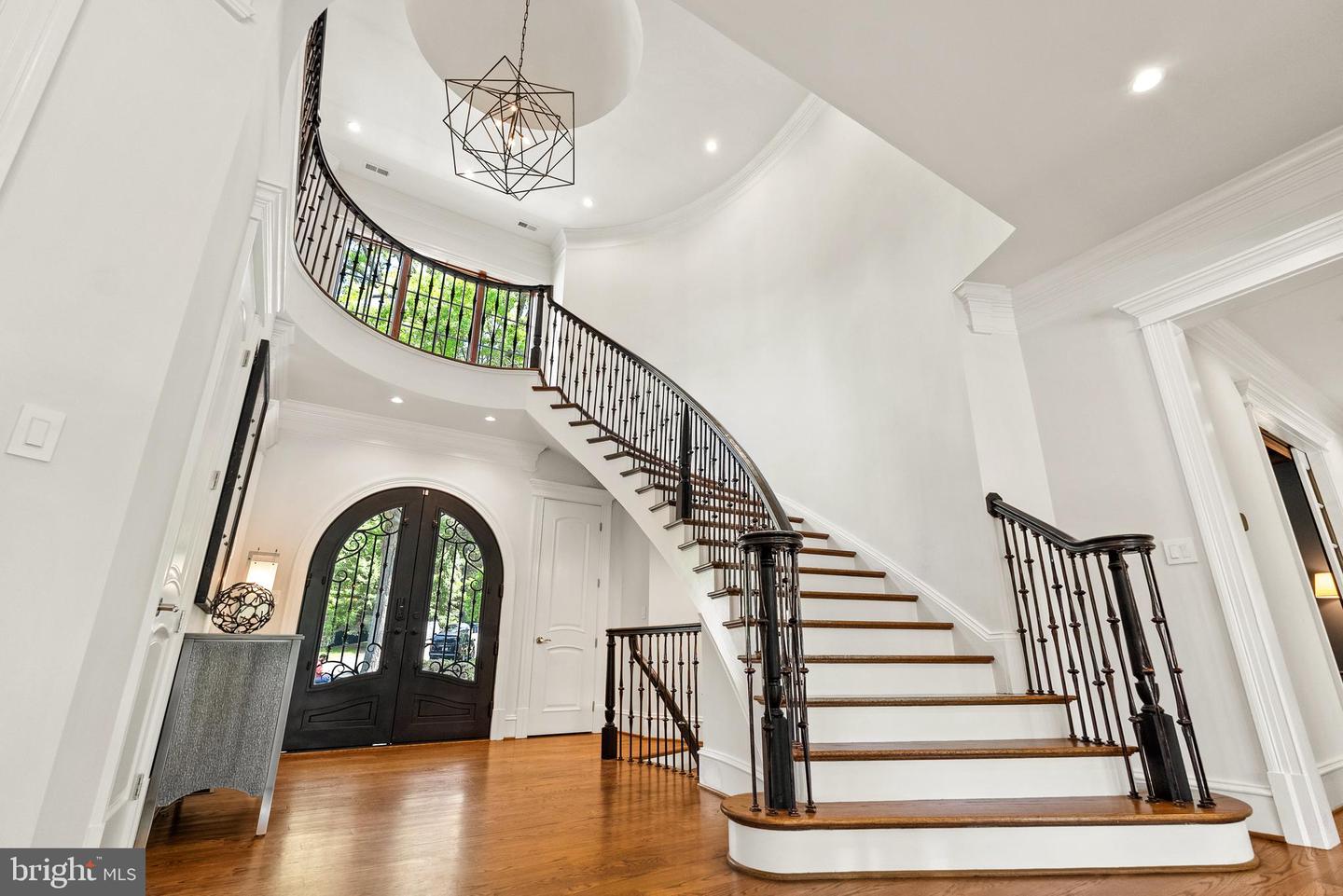 3801 52ND ST NW, WASHINGTON, District Of Columbia 20016, 6 Bedrooms Bedrooms, ,6 BathroomsBathrooms,Residential,For sale,3801 52ND ST NW,DCDC2248488 MLS # DCDC2248488