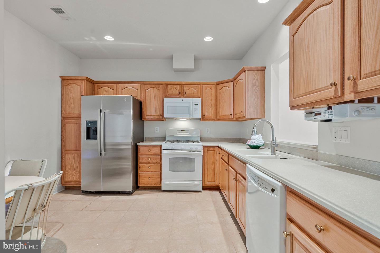 44442 OAKMONT MANOR SQ, ASHBURN, Virginia 20147, 2 Bedrooms Bedrooms, ,2 BathroomsBathrooms,Residential,For sale,44442 OAKMONT MANOR SQ,VALO2117202 MLS # VALO2117202