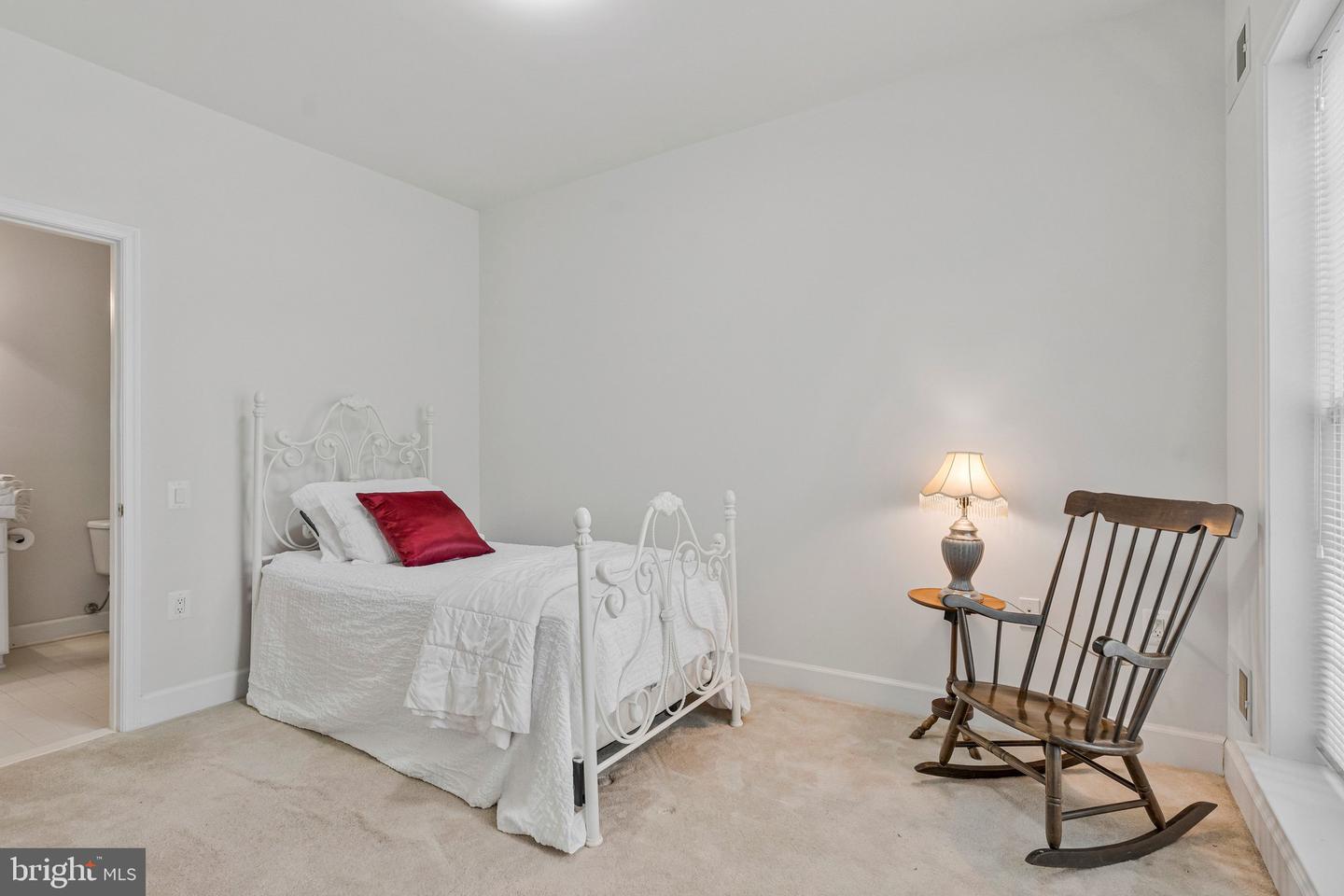 44442 OAKMONT MANOR SQ, ASHBURN, Virginia 20147, 2 Bedrooms Bedrooms, ,2 BathroomsBathrooms,Residential,For sale,44442 OAKMONT MANOR SQ,VALO2117202 MLS # VALO2117202