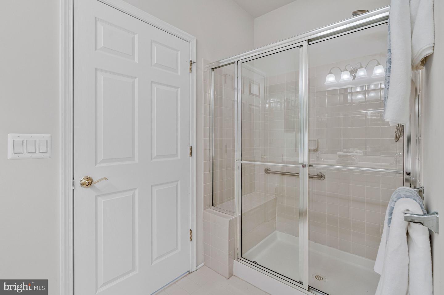 44442 OAKMONT MANOR SQ, ASHBURN, Virginia 20147, 2 Bedrooms Bedrooms, ,2 BathroomsBathrooms,Residential,For sale,44442 OAKMONT MANOR SQ,VALO2117202 MLS # VALO2117202