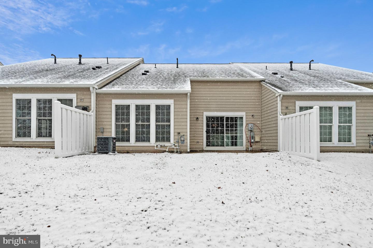 44442 OAKMONT MANOR SQ, ASHBURN, Virginia 20147, 2 Bedrooms Bedrooms, ,2 BathroomsBathrooms,Residential,For sale,44442 OAKMONT MANOR SQ,VALO2117202 MLS # VALO2117202