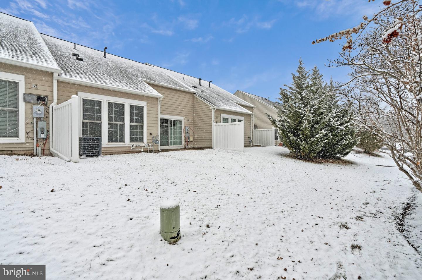 44442 OAKMONT MANOR SQ, ASHBURN, Virginia 20147, 2 Bedrooms Bedrooms, ,2 BathroomsBathrooms,Residential,For sale,44442 OAKMONT MANOR SQ,VALO2117202 MLS # VALO2117202