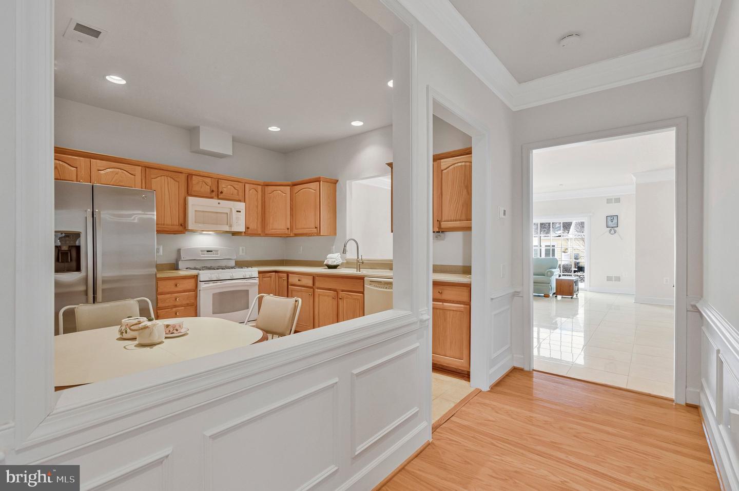 44442 OAKMONT MANOR SQ, ASHBURN, Virginia 20147, 2 Bedrooms Bedrooms, ,2 BathroomsBathrooms,Residential,For sale,44442 OAKMONT MANOR SQ,VALO2117202 MLS # VALO2117202