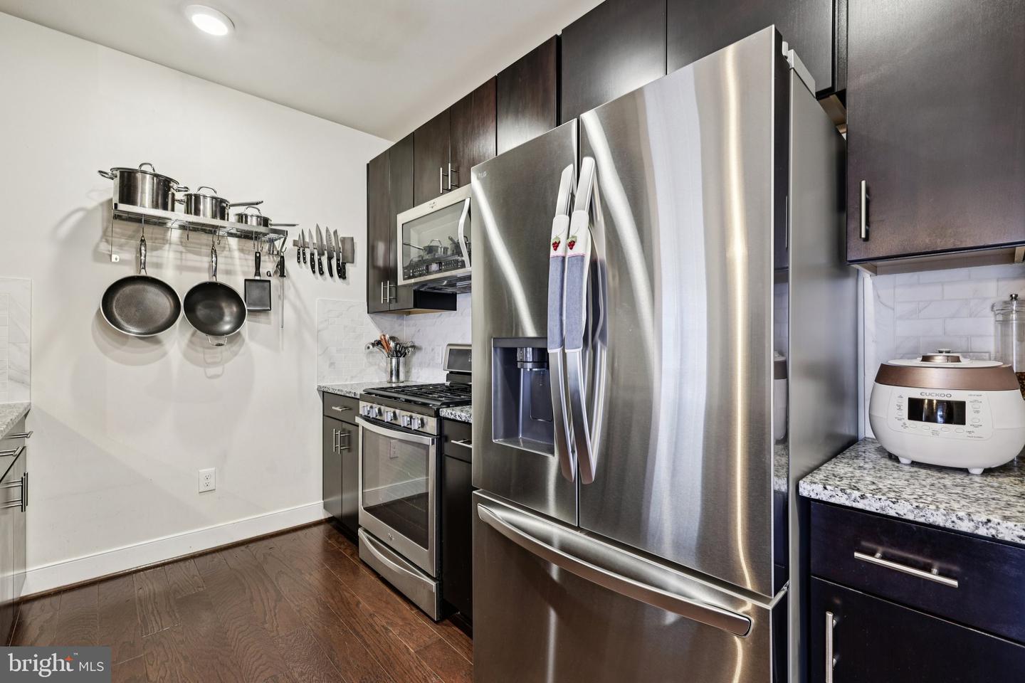 2907 BLEEKER ST #3-206, FAIRFAX, Virginia 22031, 2 Bedrooms Bedrooms, ,2 BathroomsBathrooms,Residential,For sale,2907 BLEEKER ST #3-206,VAFX2293634 MLS # VAFX2293634