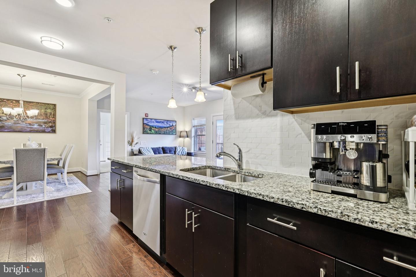 2907 BLEEKER ST #3-206, FAIRFAX, Virginia 22031, 2 Bedrooms Bedrooms, ,2 BathroomsBathrooms,Residential,For sale,2907 BLEEKER ST #3-206,VAFX2293634 MLS # VAFX2293634