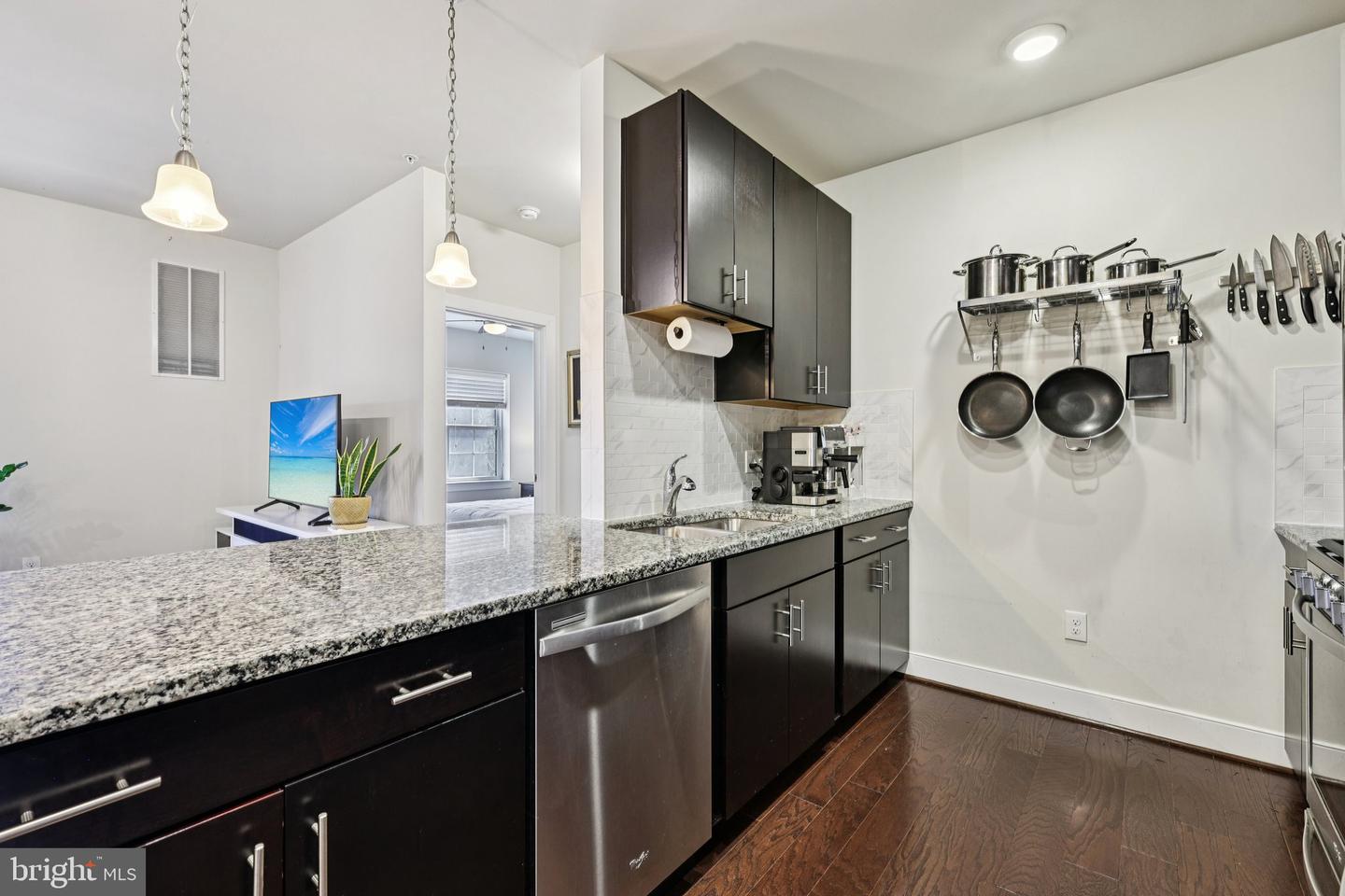 2907 BLEEKER ST #3-206, FAIRFAX, Virginia 22031, 2 Bedrooms Bedrooms, ,2 BathroomsBathrooms,Residential,For sale,2907 BLEEKER ST #3-206,VAFX2293634 MLS # VAFX2293634