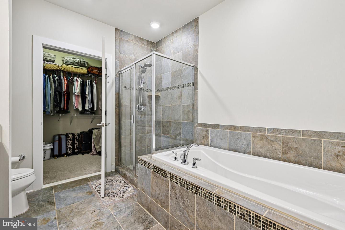 2907 BLEEKER ST #3-206, FAIRFAX, Virginia 22031, 2 Bedrooms Bedrooms, ,2 BathroomsBathrooms,Residential,For sale,2907 BLEEKER ST #3-206,VAFX2293634 MLS # VAFX2293634