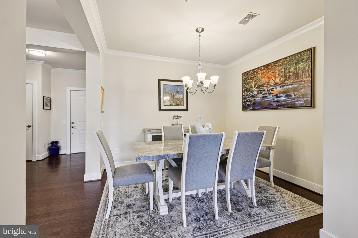 2907 BLEEKER ST #3-206, FAIRFAX, Virginia 22031, 2 Bedrooms Bedrooms, ,2 BathroomsBathrooms,Residential,For sale,2907 BLEEKER ST #3-206,VAFX2293634 MLS # VAFX2293634