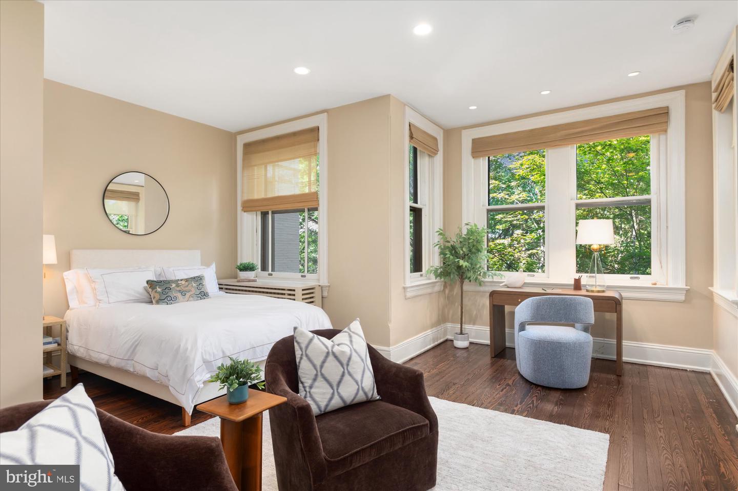 1617 35TH ST NW, WASHINGTON, District Of Columbia 20007, 5 Bedrooms Bedrooms, ,3 BathroomsBathrooms,Residential,For sale,1617 35TH ST NW,DCDC2248592 MLS # DCDC2248592