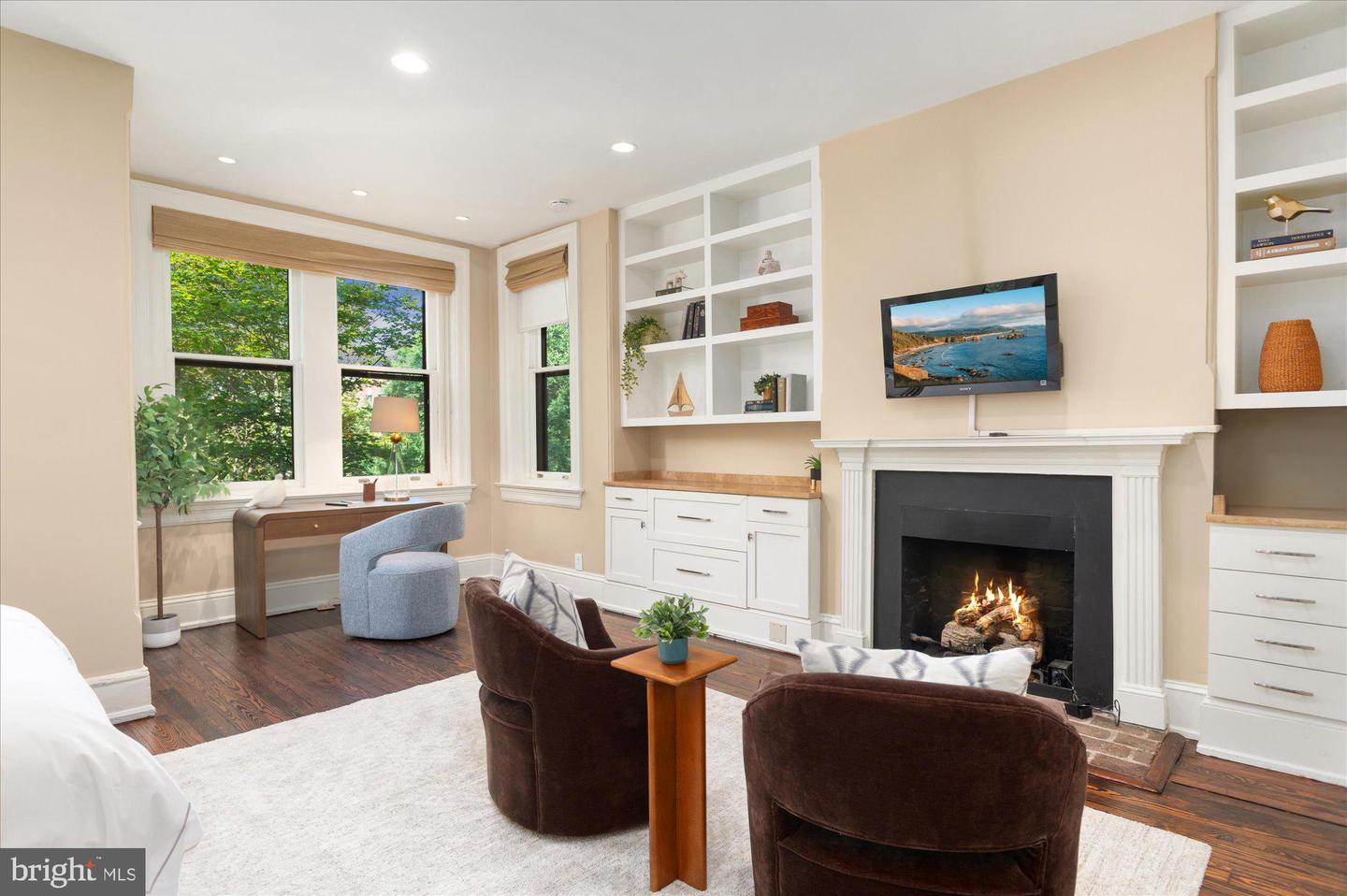 1617 35TH ST NW, WASHINGTON, District Of Columbia 20007, 5 Bedrooms Bedrooms, ,3 BathroomsBathrooms,Residential,For sale,1617 35TH ST NW,DCDC2248592 MLS # DCDC2248592