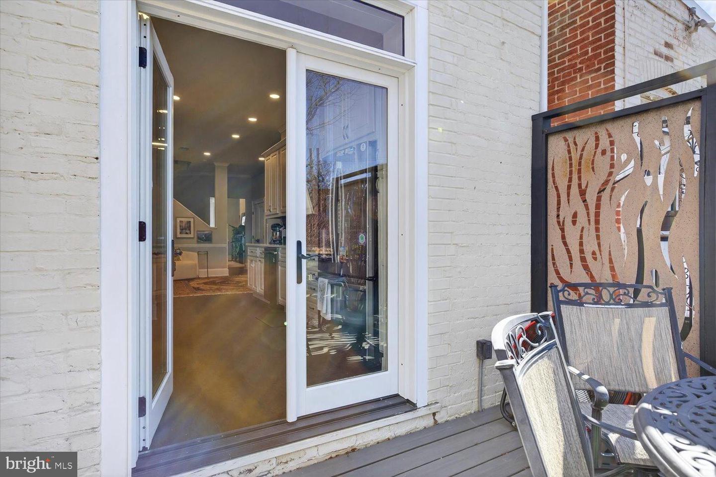 212 5TH ST NE, WASHINGTON, District Of Columbia 20002, 5 Bedrooms Bedrooms, 9 Rooms Rooms,3 BathroomsBathrooms,Residential,For sale,212 5TH ST NE,DCDC2248614 MLS # DCDC2248614