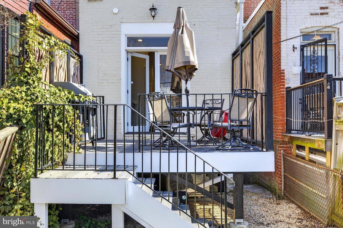 212 5TH ST NE, WASHINGTON, District Of Columbia 20002, 5 Bedrooms Bedrooms, 9 Rooms Rooms,3 BathroomsBathrooms,Residential,For sale,212 5TH ST NE,DCDC2248614 MLS # DCDC2248614