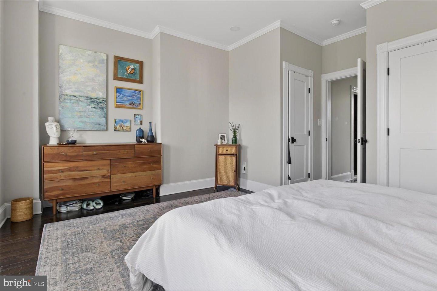 212 5TH ST NE, WASHINGTON, District Of Columbia 20002, 5 Bedrooms Bedrooms, 9 Rooms Rooms,3 BathroomsBathrooms,Residential,For sale,212 5TH ST NE,DCDC2248614 MLS # DCDC2248614