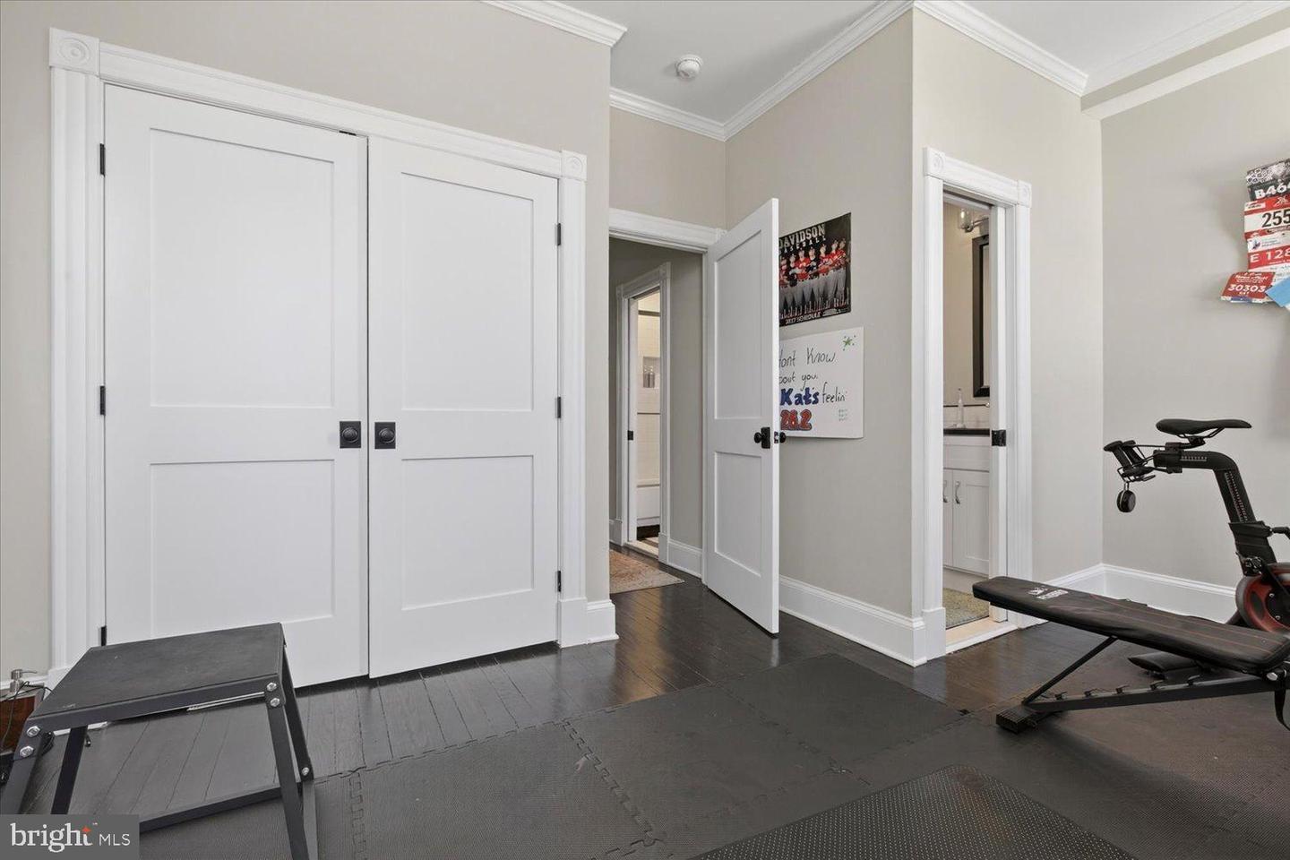 212 5TH ST NE, WASHINGTON, District Of Columbia 20002, 5 Bedrooms Bedrooms, 9 Rooms Rooms,3 BathroomsBathrooms,Residential,For sale,212 5TH ST NE,DCDC2248614 MLS # DCDC2248614