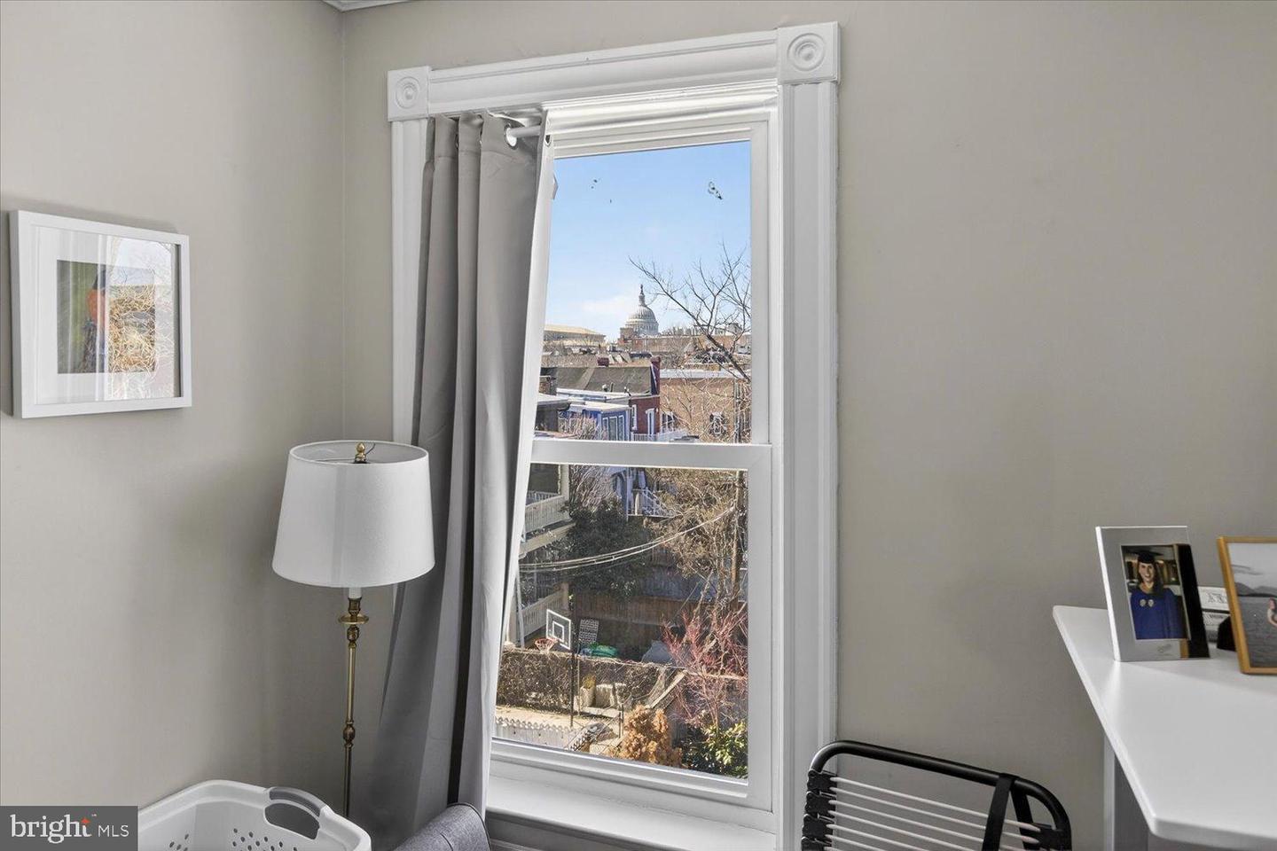 212 5TH ST NE, WASHINGTON, District Of Columbia 20002, 5 Bedrooms Bedrooms, 9 Rooms Rooms,3 BathroomsBathrooms,Residential,For sale,212 5TH ST NE,DCDC2248614 MLS # DCDC2248614