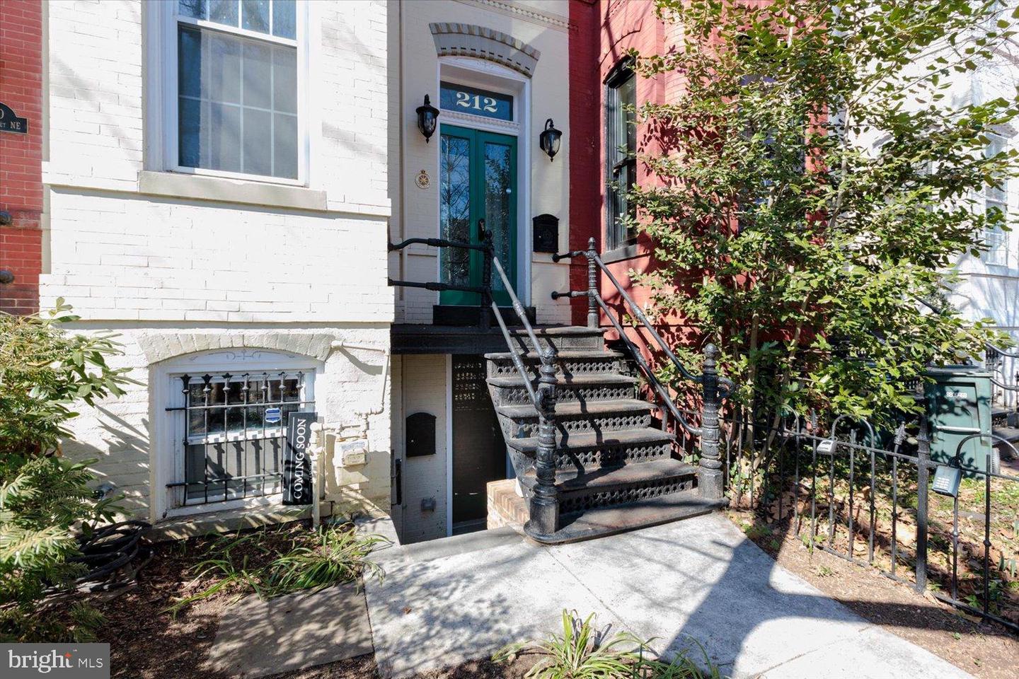 212 5TH ST NE, WASHINGTON, District Of Columbia 20002, 5 Bedrooms Bedrooms, 9 Rooms Rooms,3 BathroomsBathrooms,Residential,For sale,212 5TH ST NE,DCDC2248614 MLS # DCDC2248614